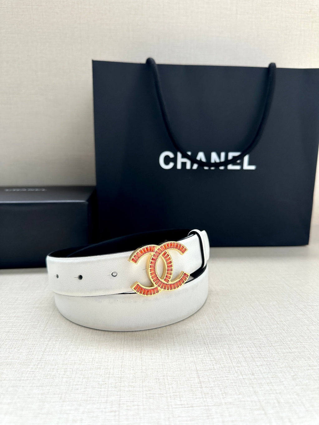 CC Women's Belt 3.0CM White Black Cowhide Red Buckle 616972