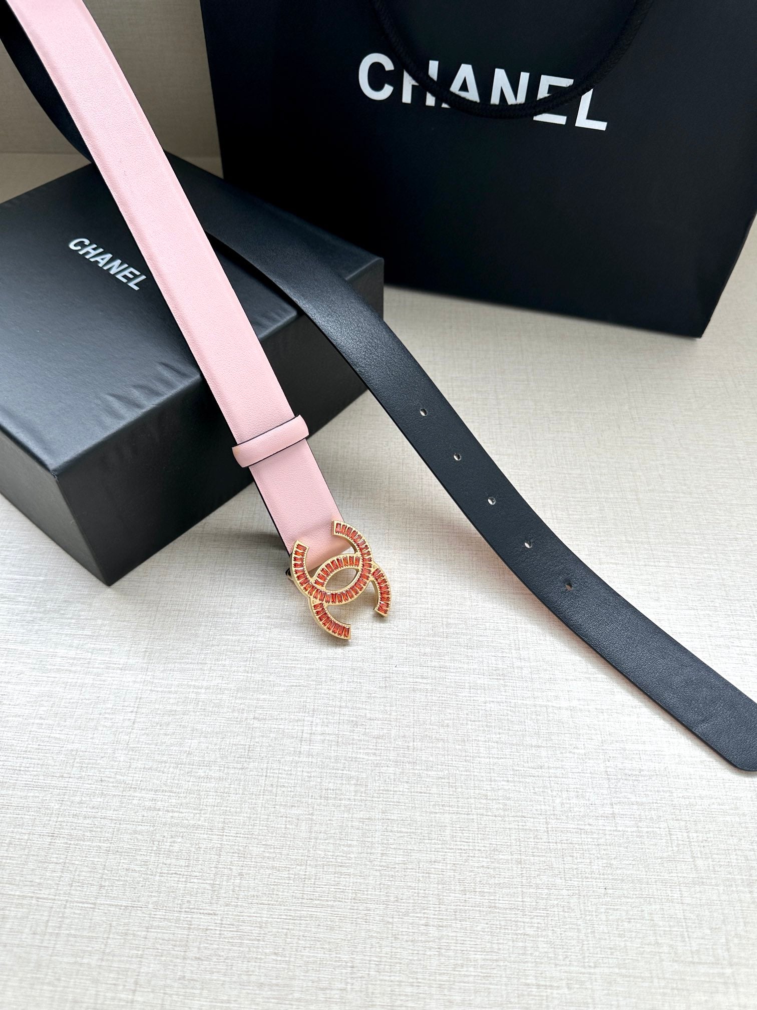 CC Women's Belt 3.0CM Pink Black Cowhide Red Buckle 616971