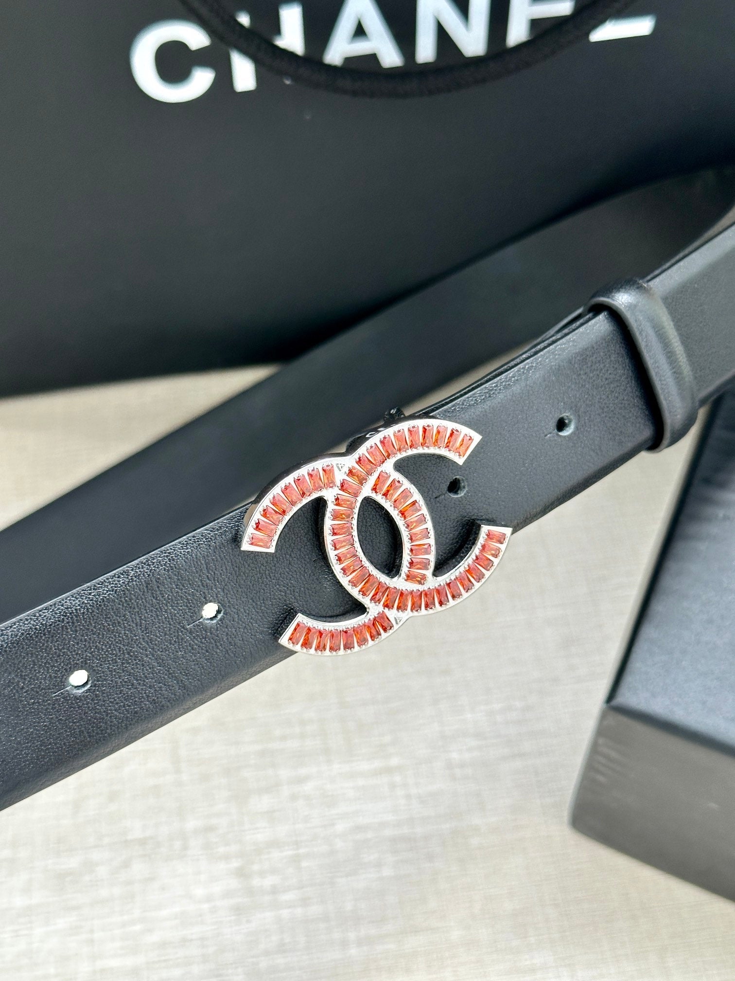 CC Women's Belt 3.0CM Black Cowhide Red Buckle 616968