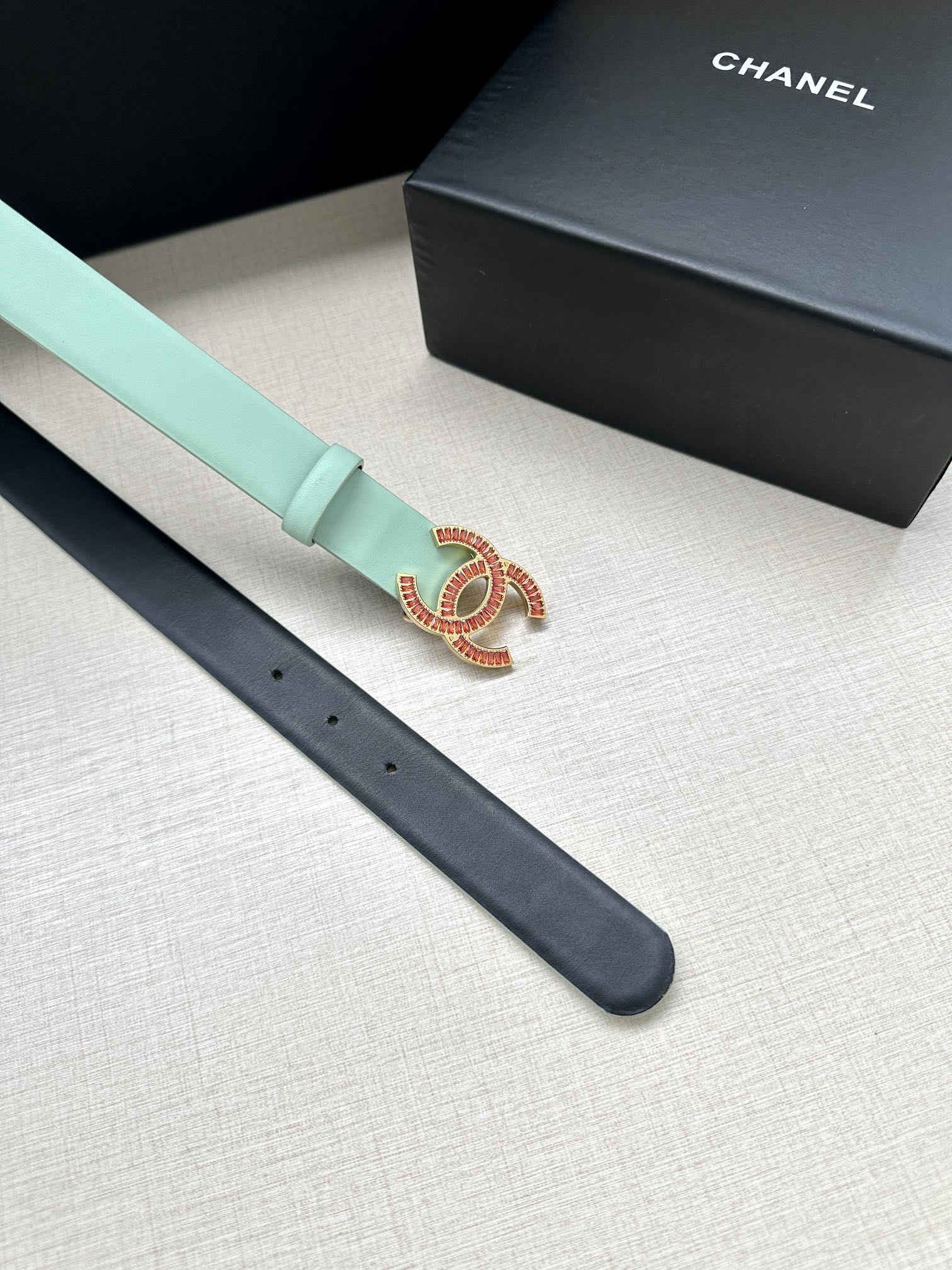 CC Women's Belt 3.0CM Mint Green Black Cowhide Red Buckle 616962