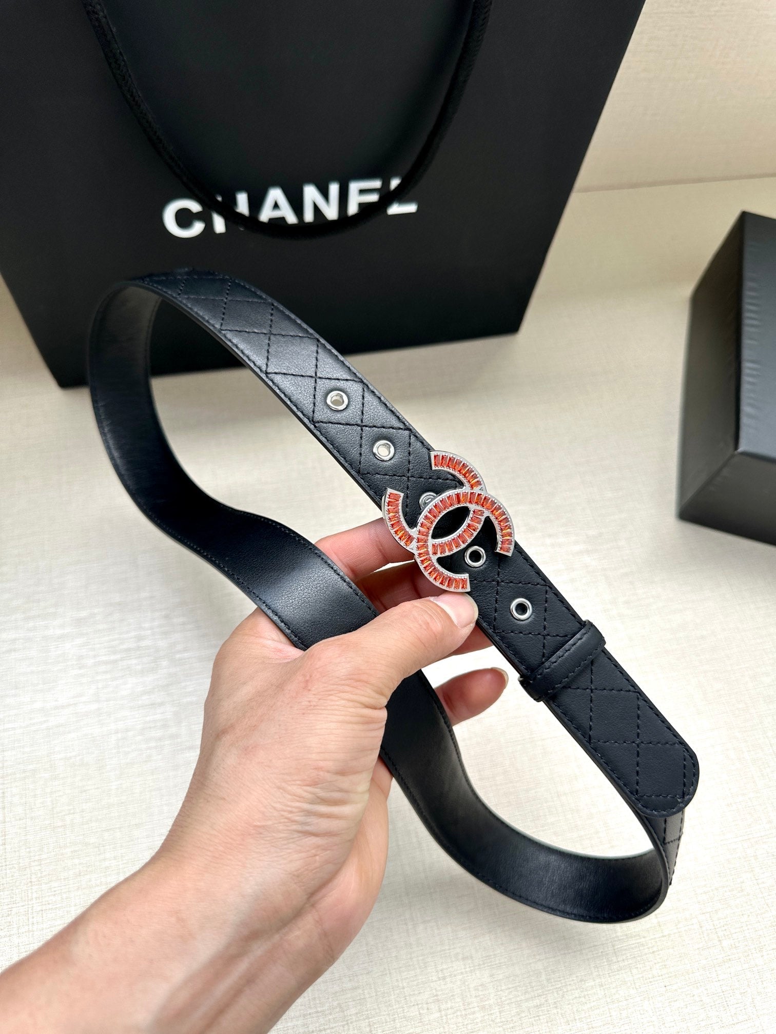 CC Women's Belt 3.0CM Black Cowhide Red Buckle 616961