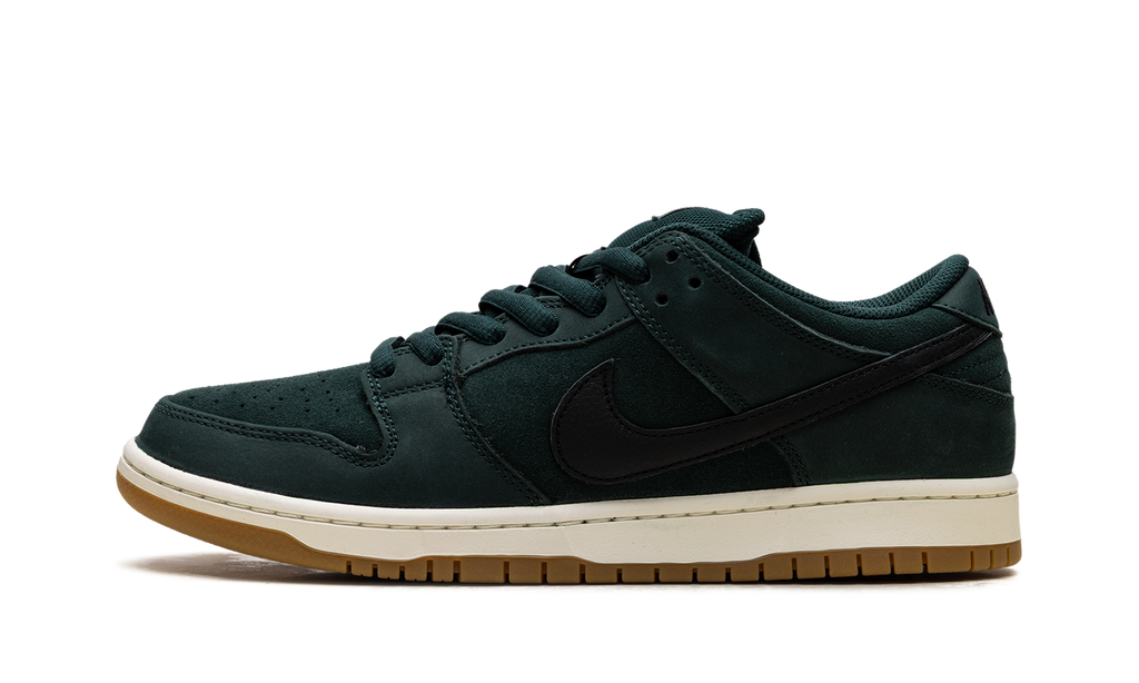 Nike SB Dunk Low Pro "Deep Fir" - Premium Skate Shoe with Zoom Air Cushioning