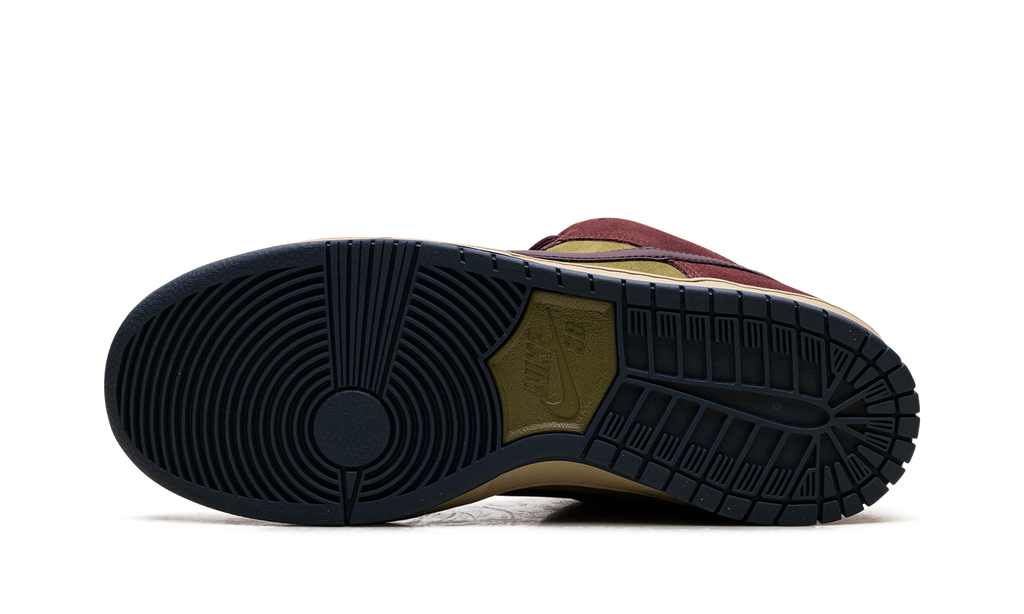Nike SB Dunk Low Burgundy Crush Olive Flak - HQ1625-600