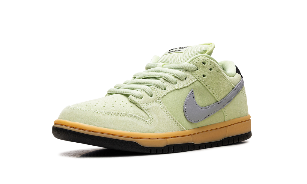 Nike SB Dunk Low Verdugo Mountain HQ1626 300 - LA-Inspired Skate Shoe