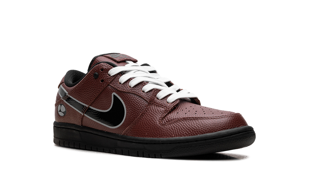 Nike SB Dunk Low Pro x Limosine Skateboard HJ4131-200 | Football-Inspired Collaboration