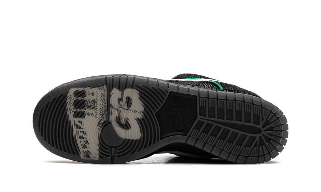 Nike SB Dunk Low Bronx Girls Skate - Black Pebbled Leather HV1664 001