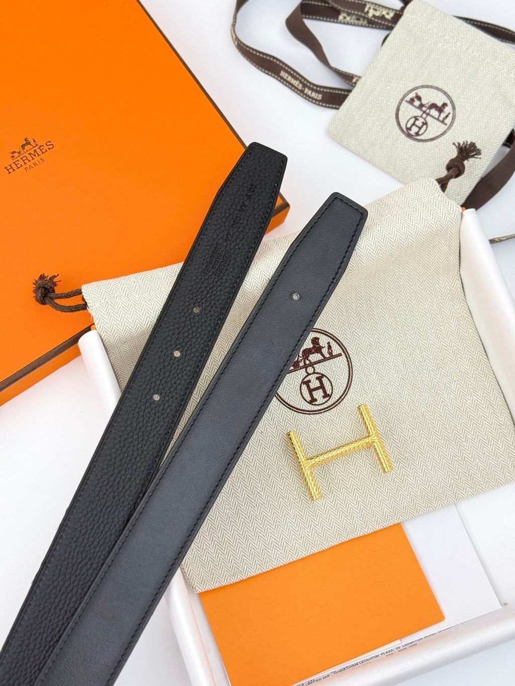HM 32mm Gold Hisseo belt & Reversible Black leather 186448