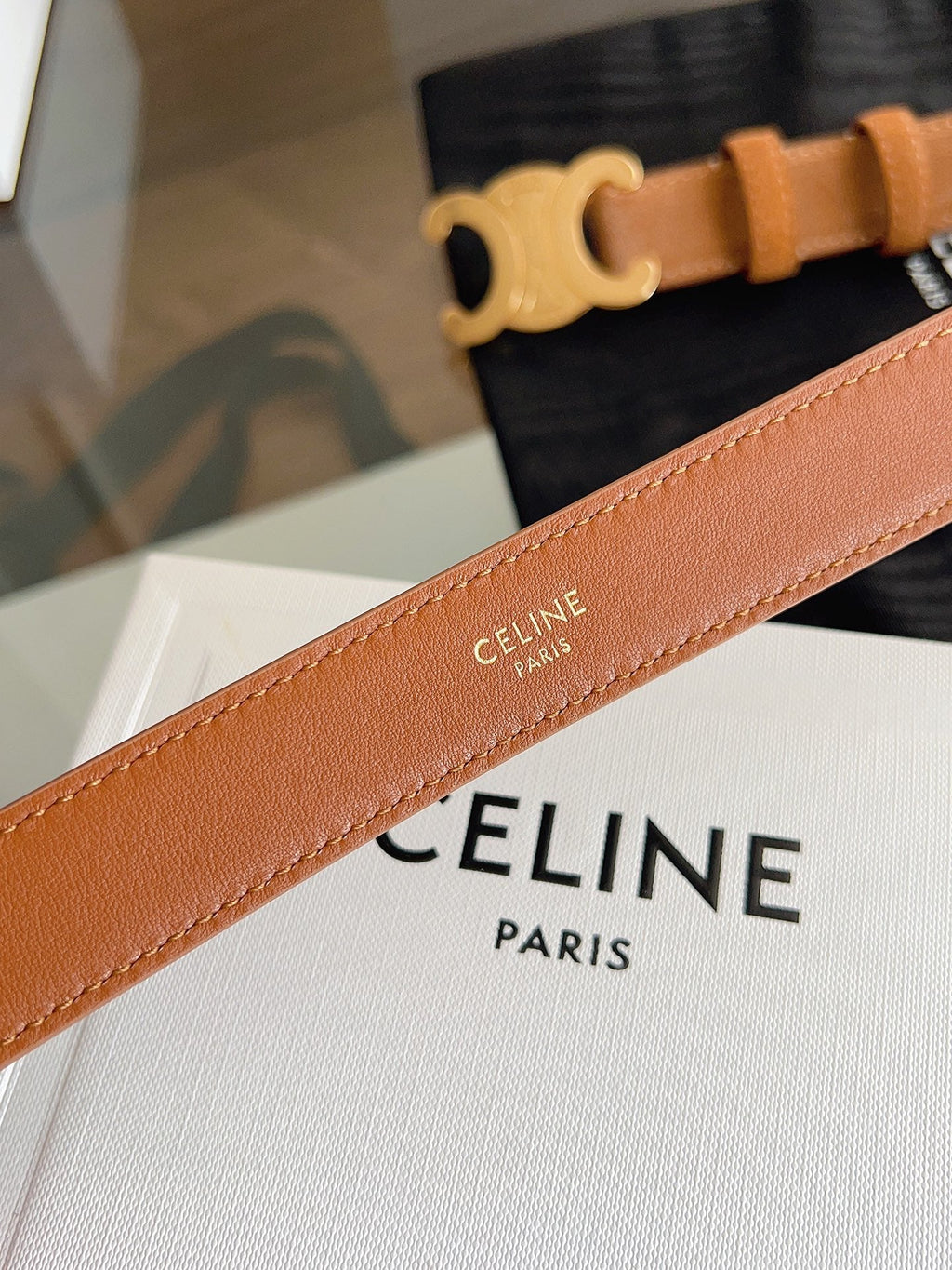 CL Gold 25mm Triomphe Tan Suede 616260