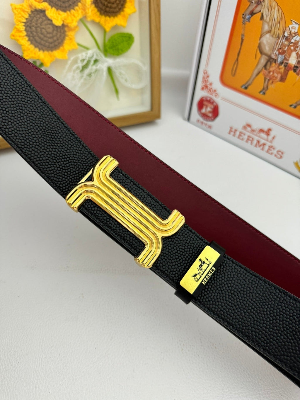 HM Belt 38mm Black Red Cowhide Leather Gold Buckle 619014