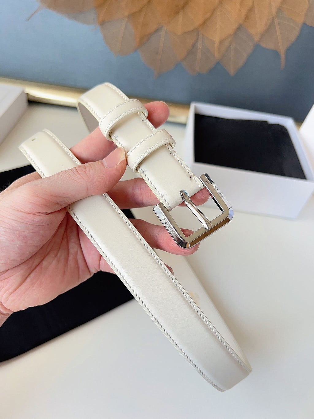 CL Sliver 25mm Triomphe Belt White Cowhide 616409