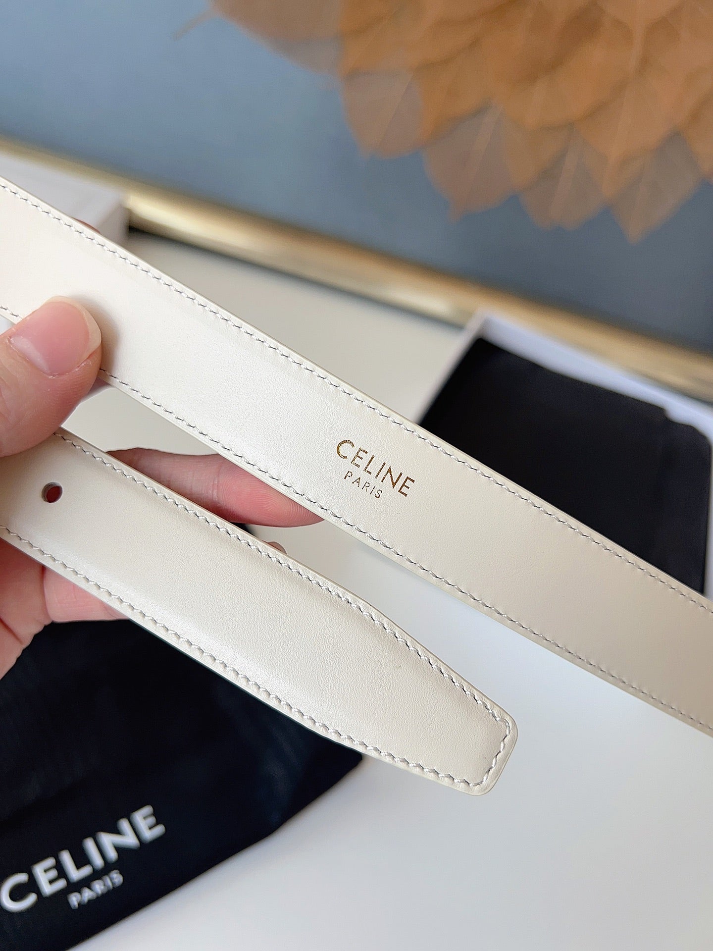 CL Gold 25mm Triomphe Belt White Cowhide 616410