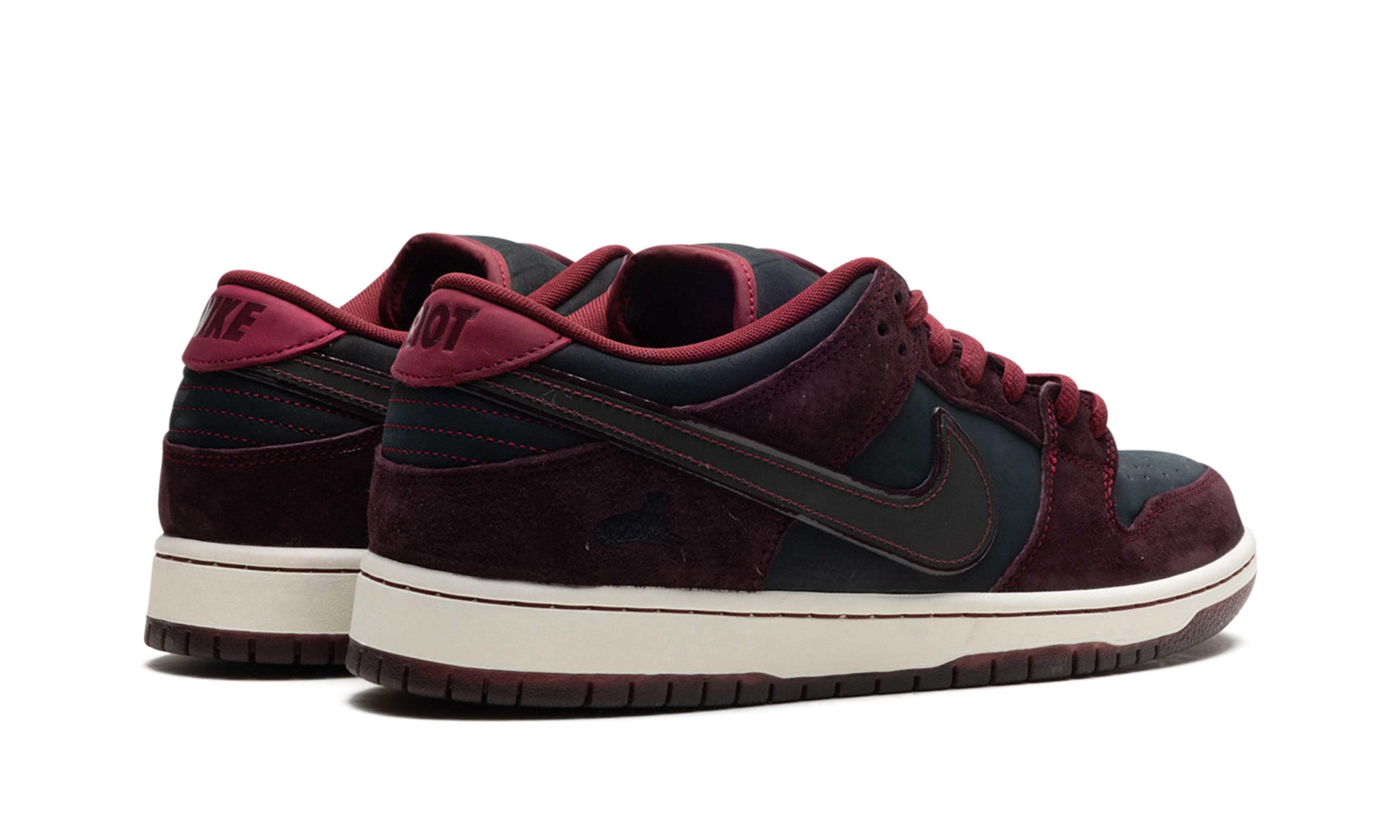 Nike SB Dunk Low Riot Skateshop Special Box FZ1289-200