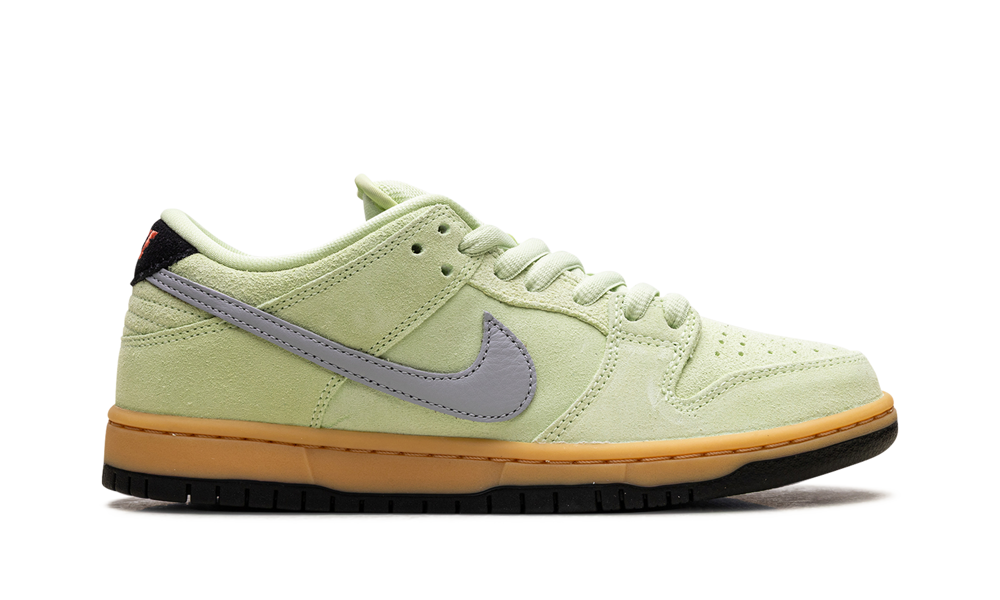 Nike SB Dunk Low Verdugo Mountain HQ1626 300 - LA-Inspired Skate Shoe