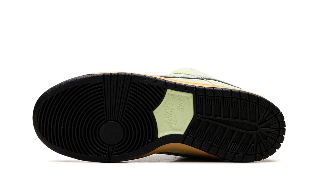 Nike SB Dunk Low Verdugo Mountain HQ1626 300 - LA-Inspired Skate Shoe
