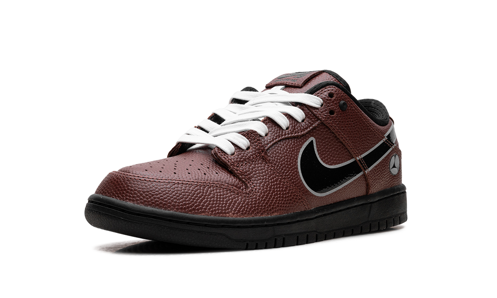 Nike SB Dunk Low Pro x Limosine Skateboard HJ4131-200 | Football-Inspired Collaboration
