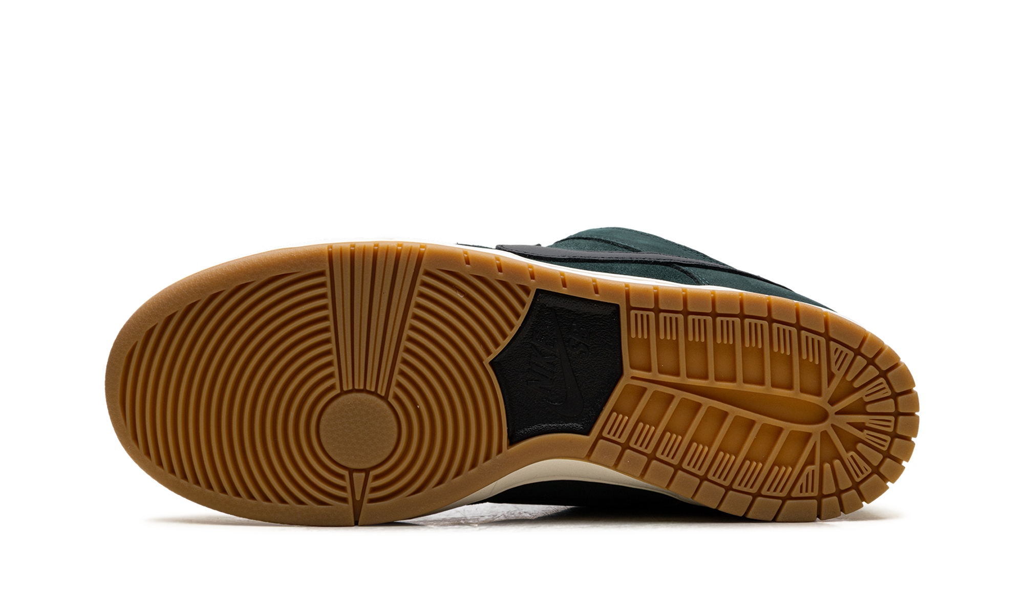 Nike SB Dunk Low Pro "Deep Fir" - Premium Skate Shoe with Zoom Air Cushioning