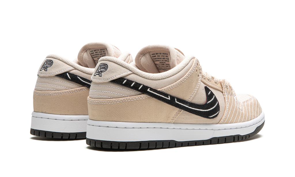 Nike SB Dunk Low x Albino & Preto Jiu-Jitsu FD2627-200 | Martial Arts Collaboration