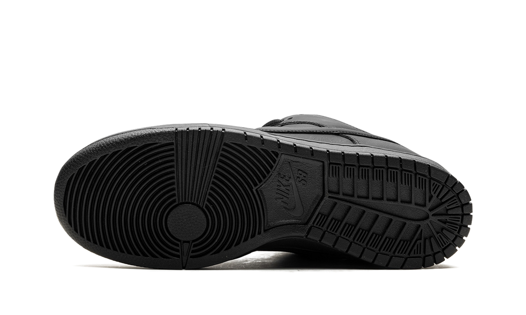 Nike SB Dunk Low Pro Triple Black FJ1674-001 | All-Black Skate Shoe