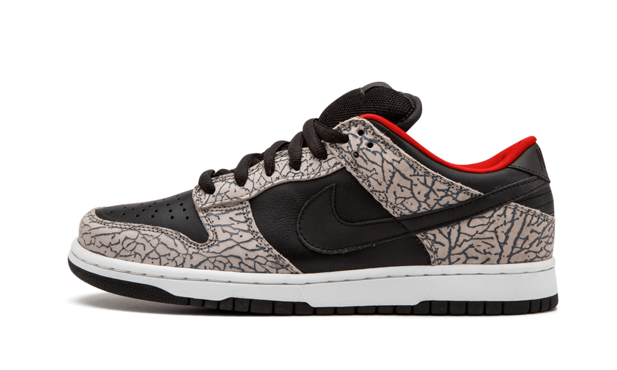 SB Dunk Low Pro Supreme Black Cement 304292-131 | Legendary 2002 Collaboration