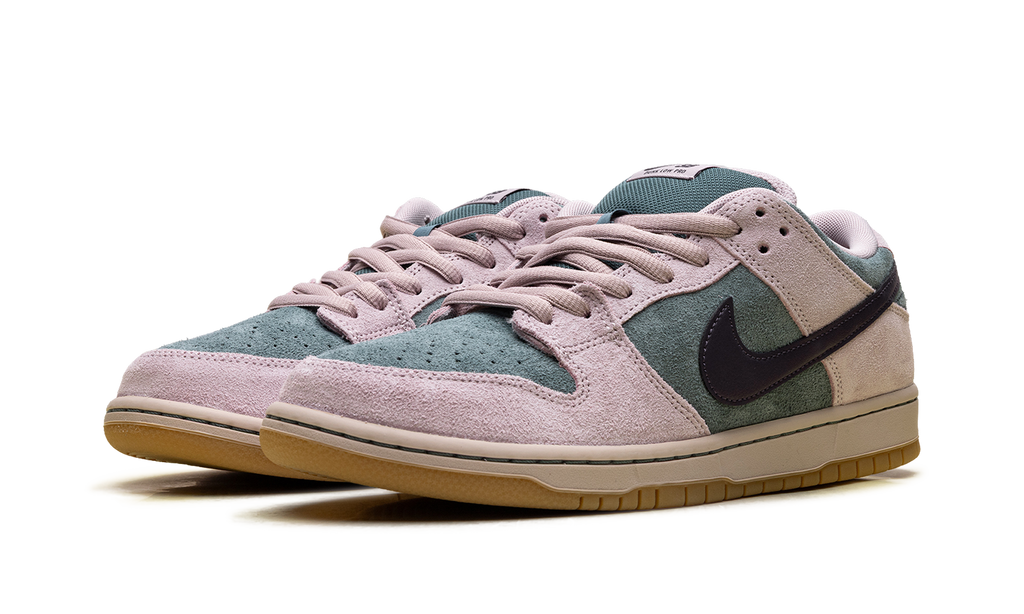 Nike SB Dunk Low Pro Mineral Slate - Premium Skate Shoe with Zoom Air Cushioning
