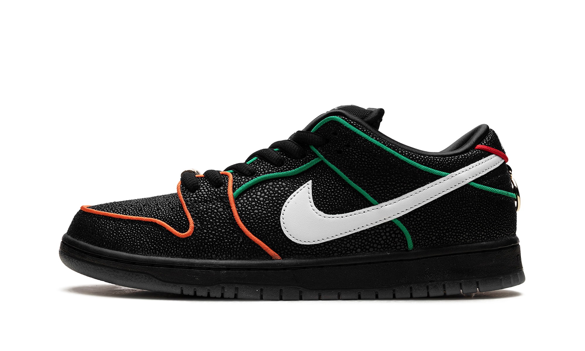 Nike SB Dunk Low Bronx Girls Skate - Black Pebbled Leather HV1664 001