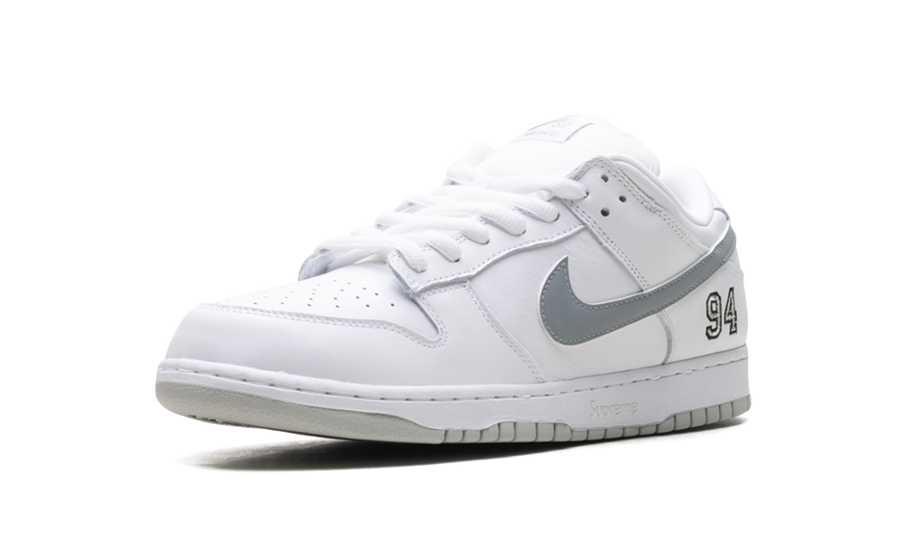 Supreme x Nike SB Dunk Low White HQ8487 100 | 2025 Collaboration